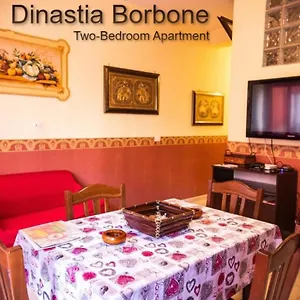 Casa Dinastia Borbone - Centro Storico Nápoles